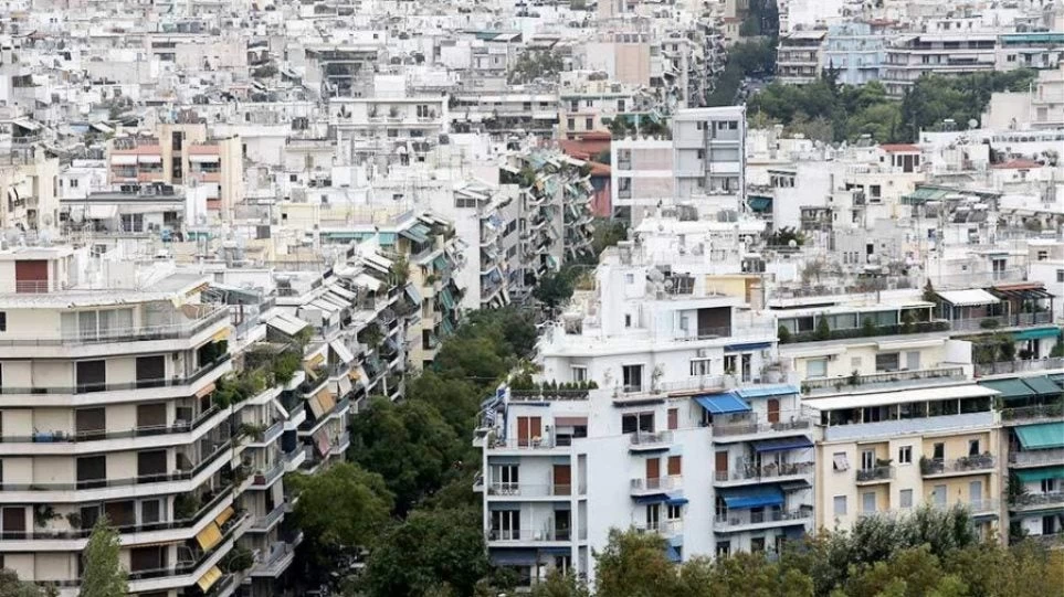 Αθήνα: Ξένοι αγοράζουν πολυκατοικίες και… ολόκληρες γειτονιές για Airbnb